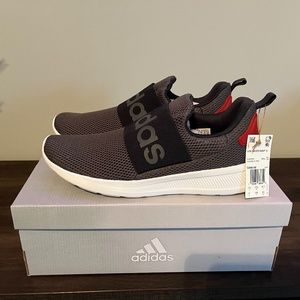 Men’s Adidas tennis shoes